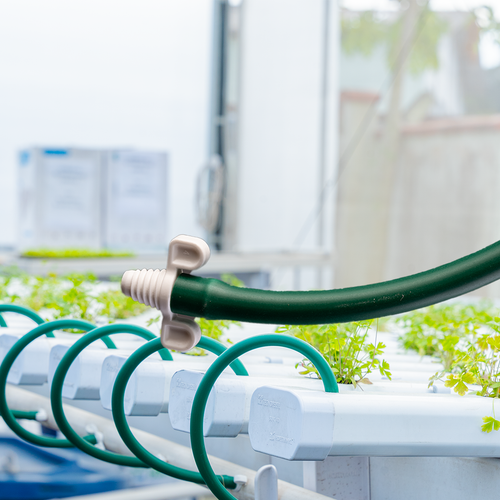 Inyectores Hortivinyl para alimentación de mesas NFT